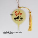 la-bo-de-tai-loc-binh-an-jhm-phong-thuy-mang-lai-may-man-cho-tuoi-ngo-lam-moc-khoa-trang-tri-op-lung-treo-xe-o-to - ảnh nhỏ  1